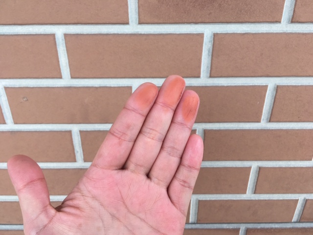 筑西市 外壁塗装前のチョーキング確認